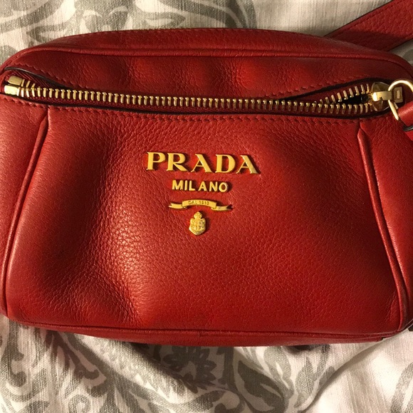 Prada Handbags - Authentic Prada purse